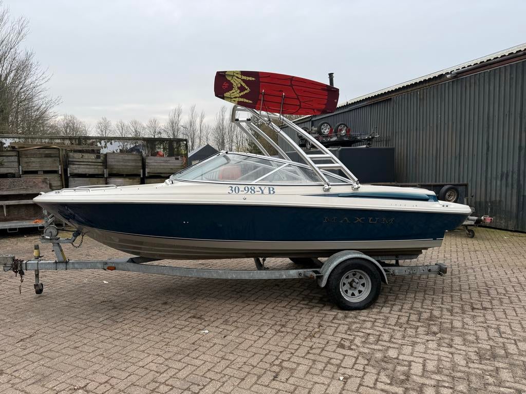Super gave Maxum 1900SR met wakeboard tower !, Gebruikt, Binnenboordmotor, 120 tot 200 pk, Ophalen of Verzenden