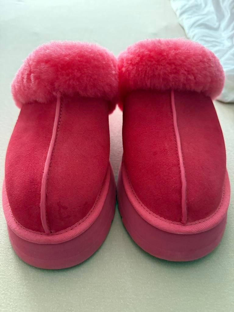 Uggs uug  pantoffels winterlaarzen wolky, Ophalen of Verzenden, Zo goed als nieuw, Roze, Pantoffels of Sloffen