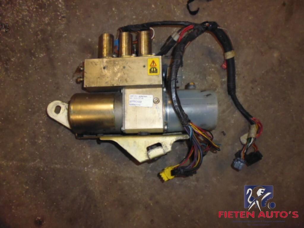 Cabriodakpomp Peugeot 306 Cabriolet 1993 - 1999 844681, Gebruikt, Ophalen of Verzenden, Peugeot, Peugeot