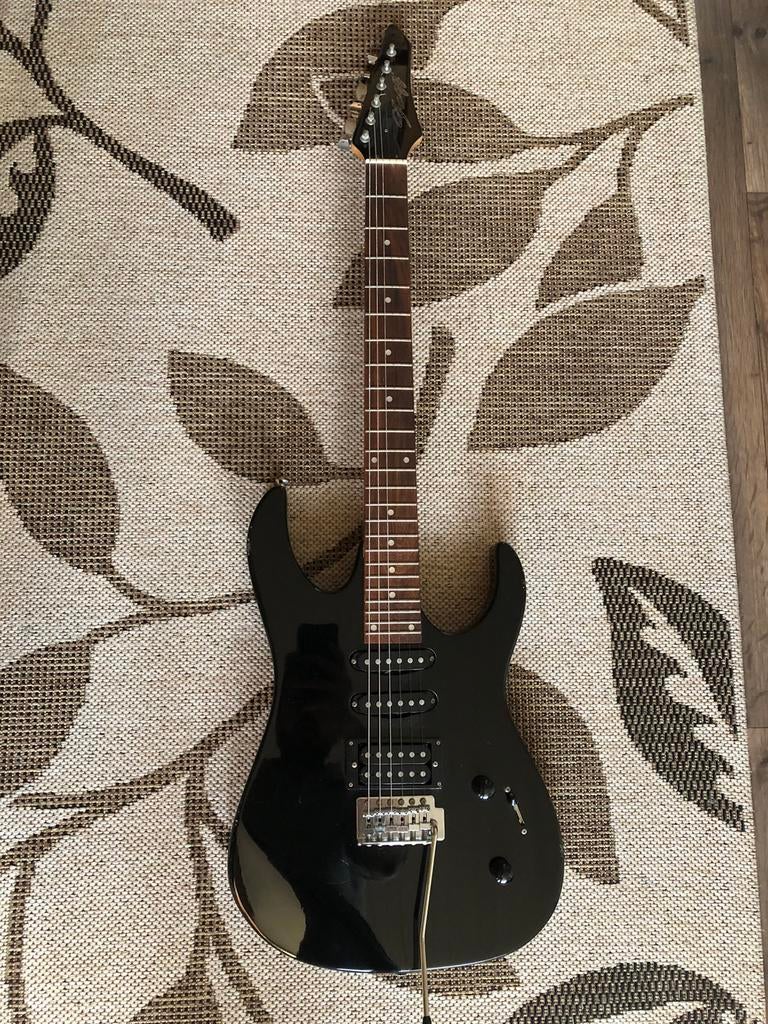 Stagg superstrat, Muziek en Instrumenten, Ophalen of Verzenden, Zo goed als nieuw, Solid body, Overige merken