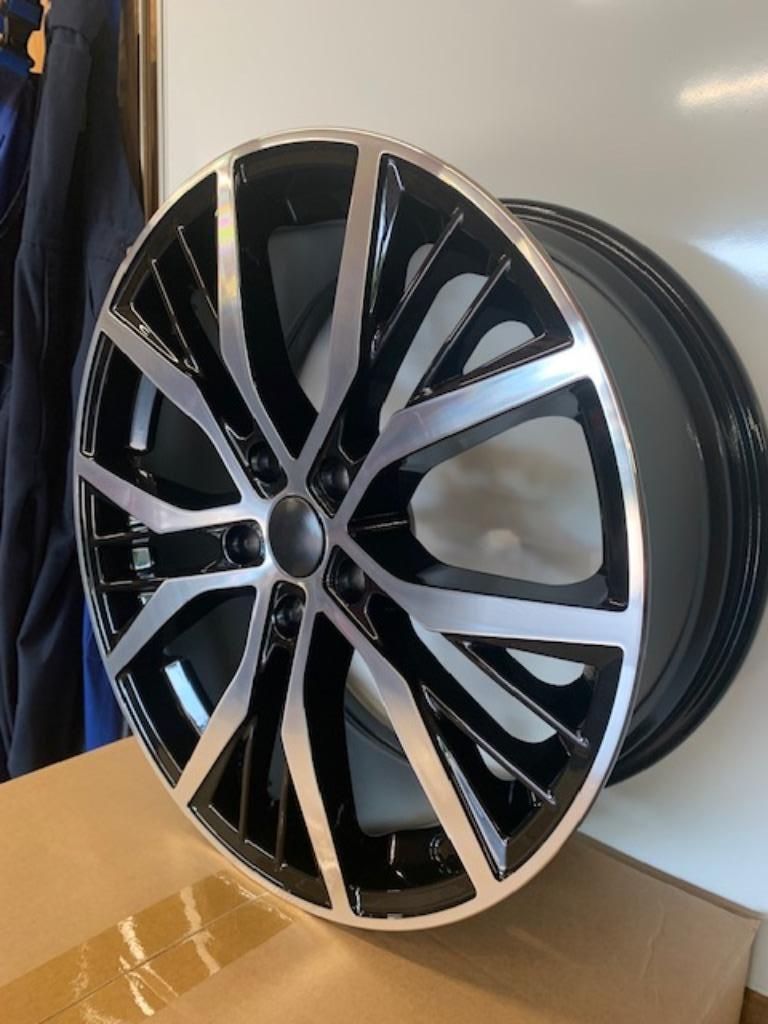 18"19""Velgen Santiago Look 5x112 NIEUW  GOLF 5 6 7 8 CADDY, 19 inch, Velg(en), Nieuw, Ophalen of Verzenden