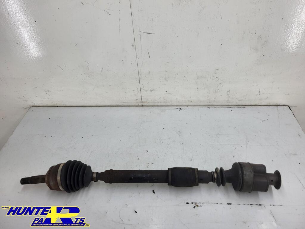 Aandrijfas RV Volvo V40 I ('96-'04) 8251526, Gebruikt, Ophalen of Verzenden, Volvo, Volvo