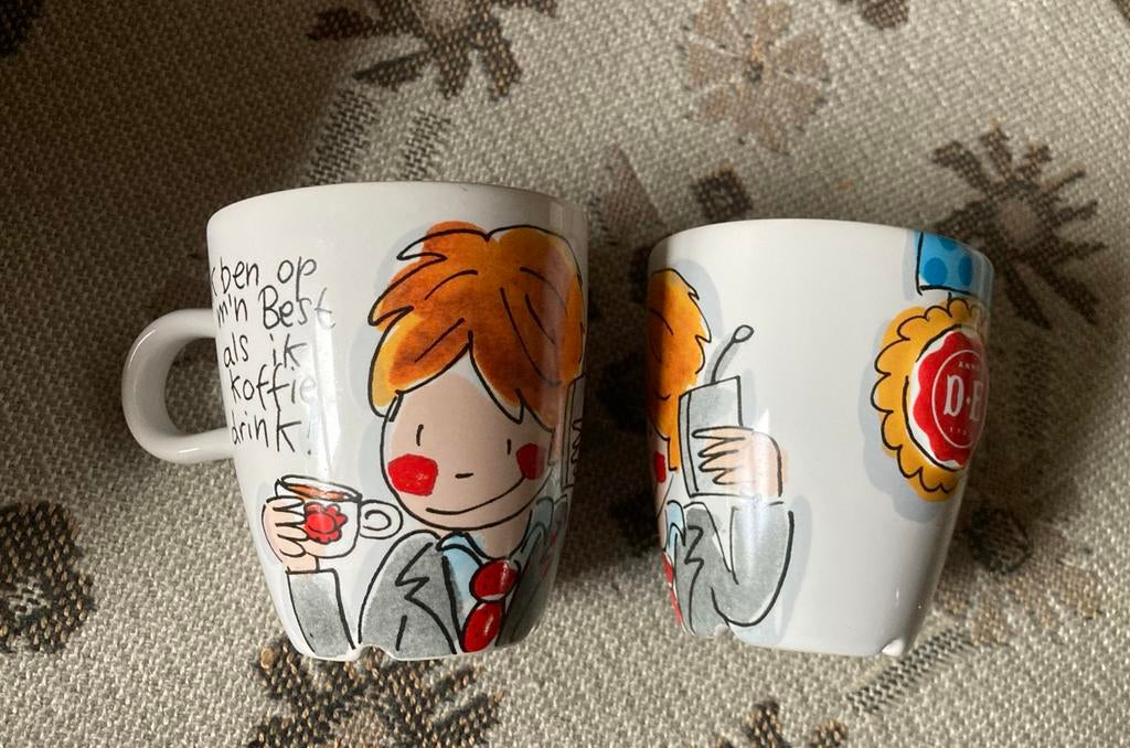 Twee leuke Blond/ Douwe Egberts mokjes, Gebruikt, Blond Amsterdam, Ophalen of Verzenden, Kop(pen) en/of Schotel(s)