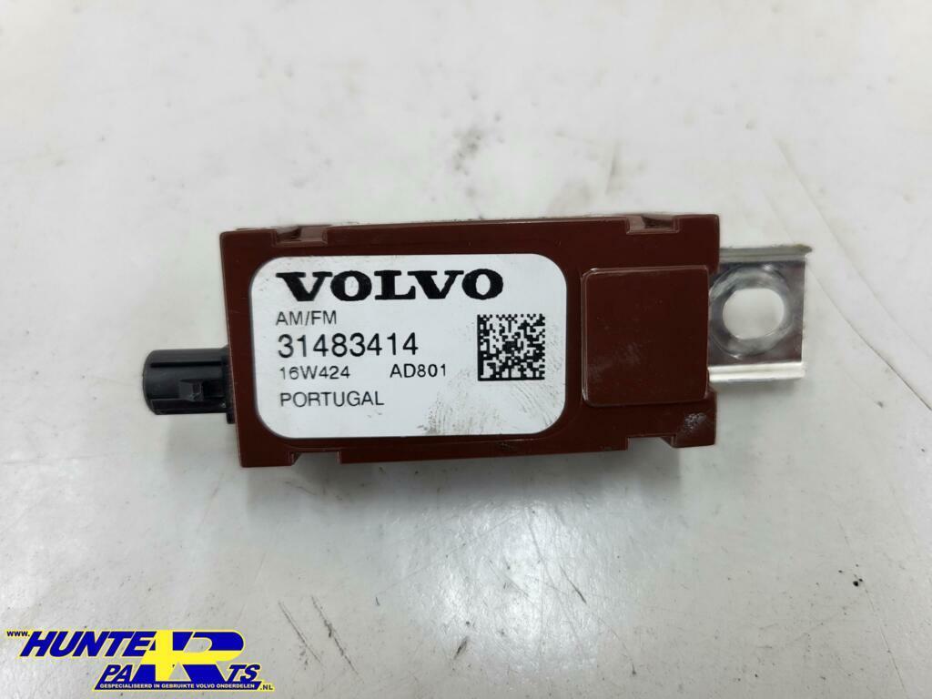 Antenne versterker Volvo V90/S90/XC90/V90CC (16-22) 31483414, Ophalen of Verzenden, Gebruikt
