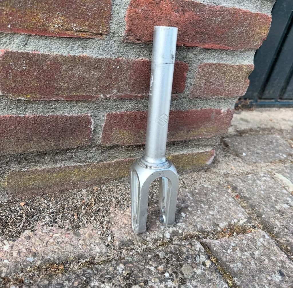 Striker IHC stuntstep fork, Ophalen of Verzenden, Zo goed als nieuw