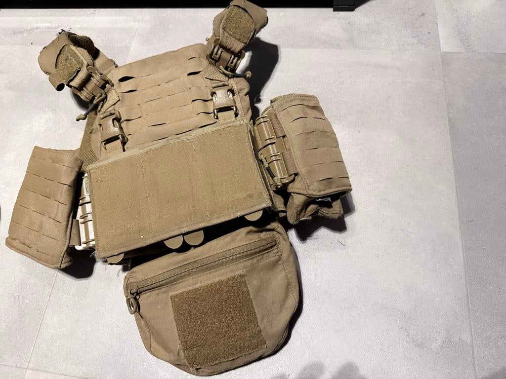 Strandhogg Plate Carrier met FS Pads & Accessoires, Verzamelen, Militaria | Algemeen, Overige soorten, Overige typen, Overige gebieden