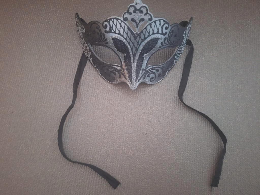 Venetiaans masker - zwart-zilver carnaval, Maat 38/40 (M), Carnaval, Nieuw, Ophalen of Verzenden