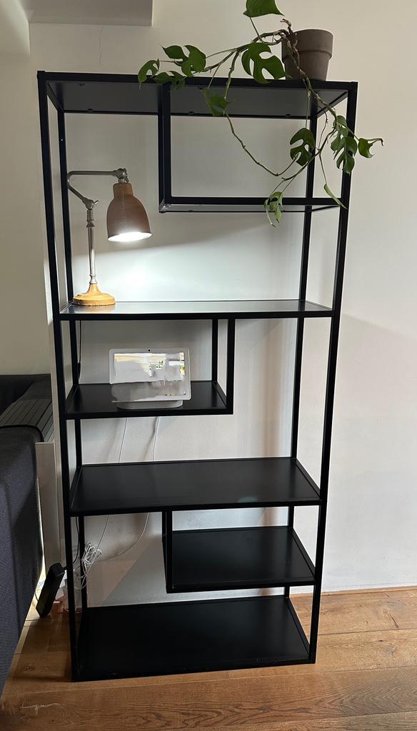 Vakkenkast zwart metaal 85 x 180 x 35, Huis en Inrichting, Kasten | Wandmeubels, Ophalen, Zo goed als nieuw, Minder dan 150 cm