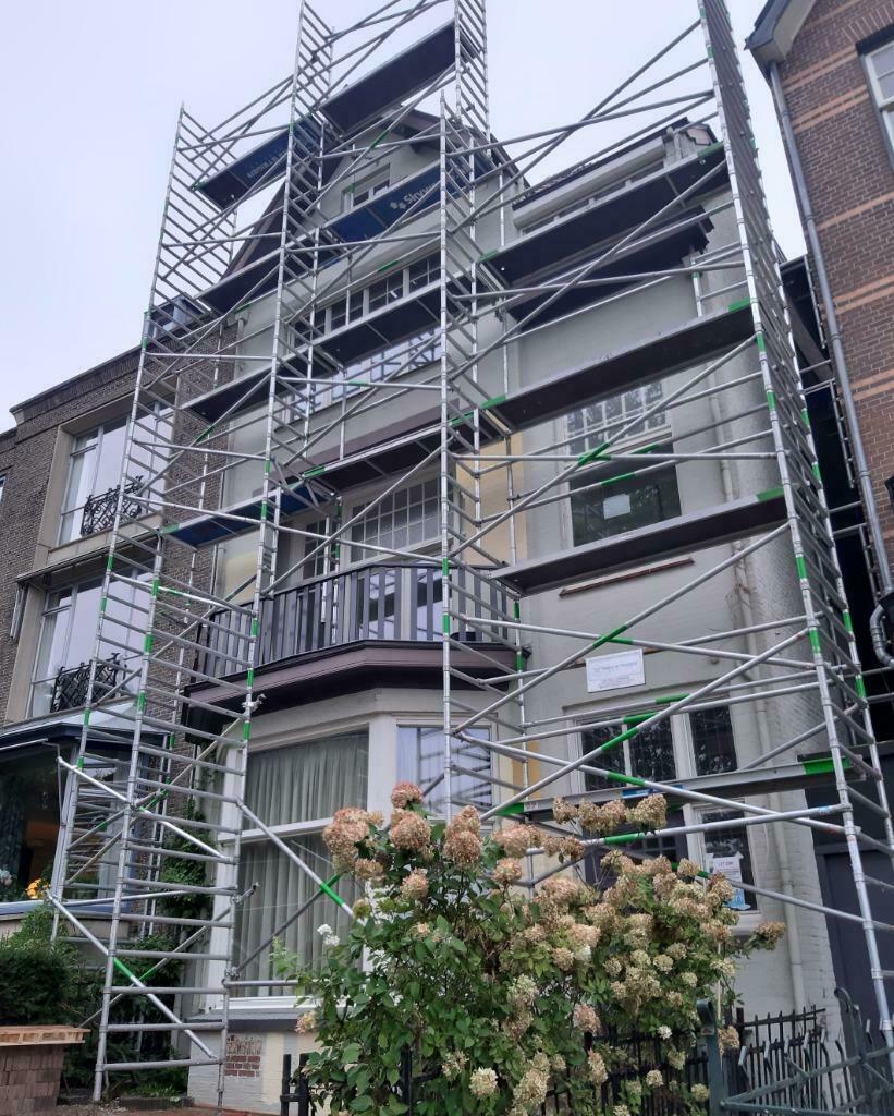 steigers te huur