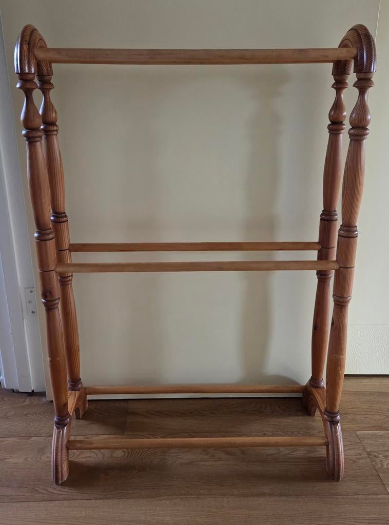 Antieke houten handdoekenrek, Antiek en Kunst, Curiosa en Brocante, Ophalen
