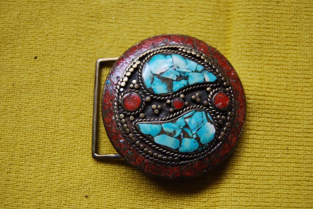 tibet gesp koper met turkoois en koraal, Ophalen of Verzenden, Zo goed als nieuw, Overige materialen, Met edelsteen
