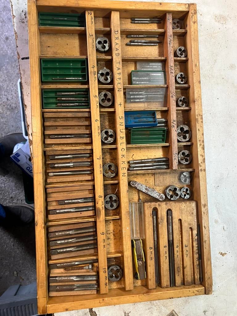 Snij ijzers en tappen, Doe-het-zelf en Verbouw, Gereedschap | Handgereedschap, Ophalen, Gebruikt