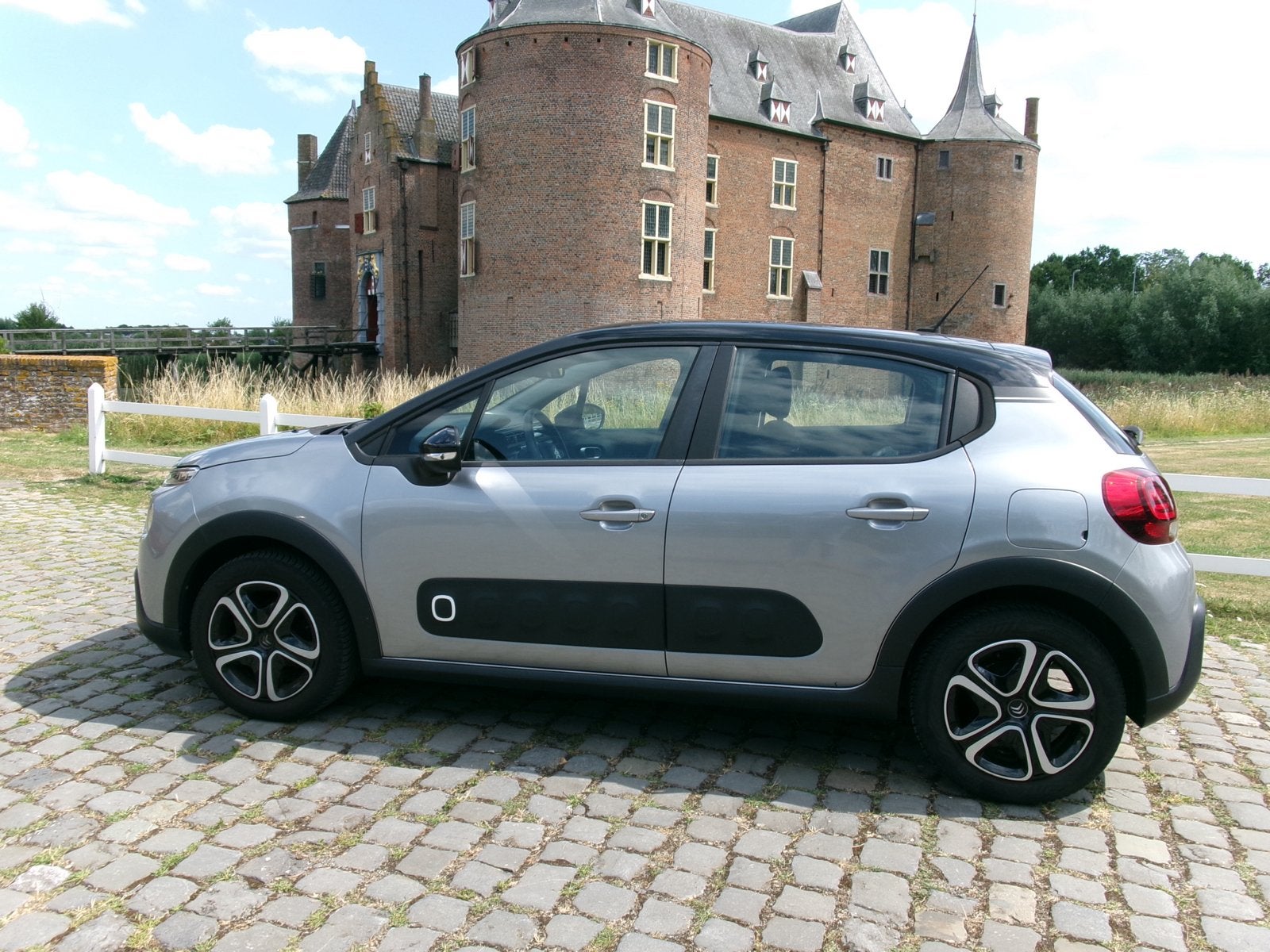 Citroën C3 1.2 Puretech 82pk S&S 2020 Grijs, Voorwielaandrijving, 83 pk, 450 kg, 40 €/maand