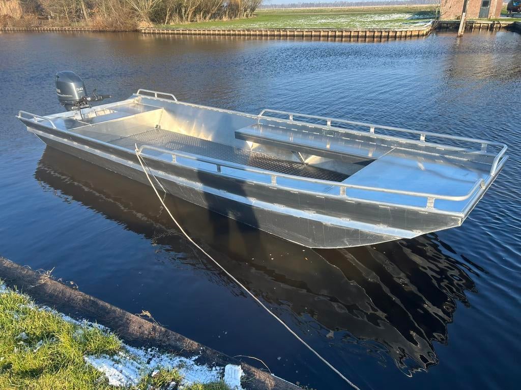 Aluminium Platbodem werkboot optioneel 60 pk mercury, Watersport en Boten, Vis- en Consoleboten, Ophalen of Verzenden, Viertaktmotor