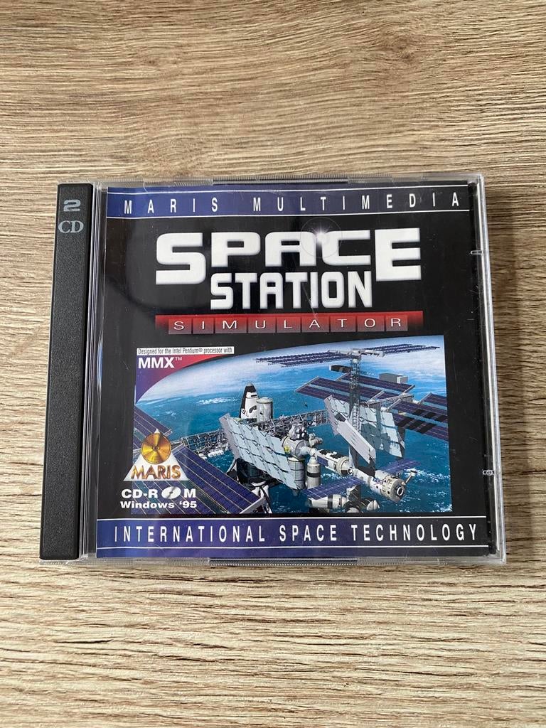 Space Station Simulator (2 CD) – PC – retro Windows 95, Gebruikt, 1 speler, Ophalen of Verzenden, Vanaf 3 jaar
