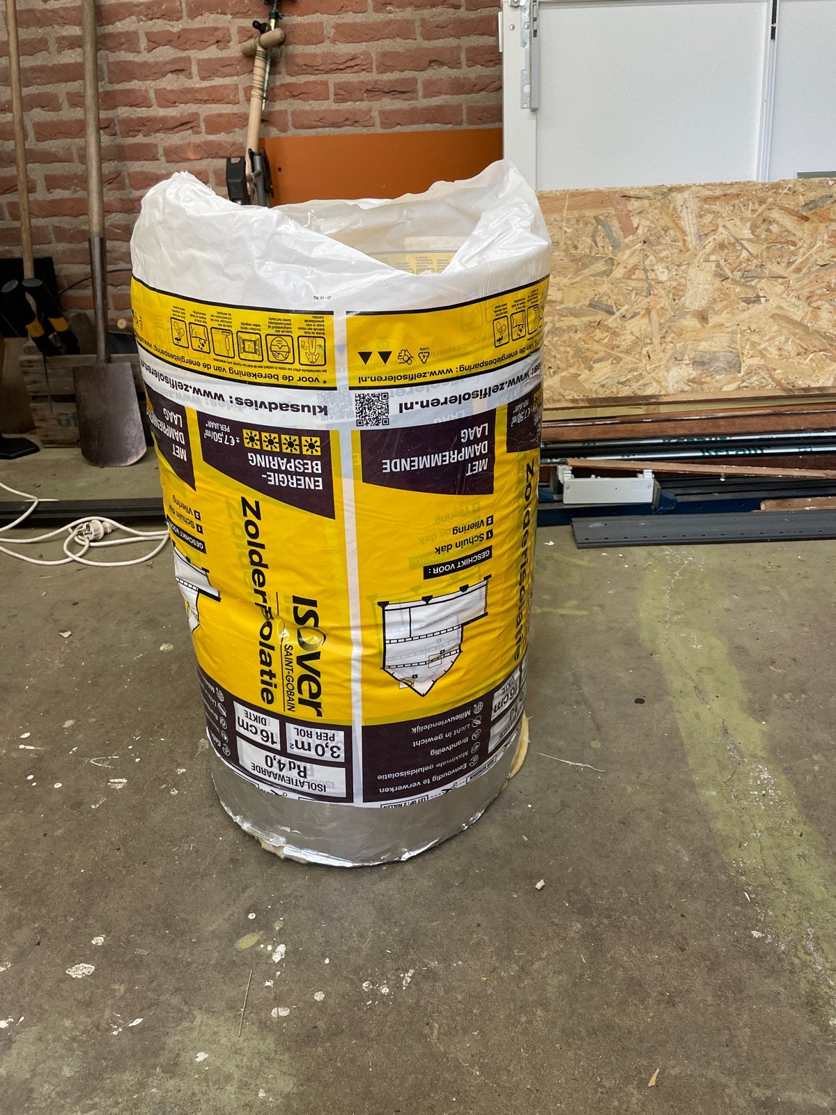 Isover Zolderisolatie - 3.0 m² rol, 16 cm dikte, Rd 4.0, 12 cm of meer, Nieuw, Minder dan 5 m², Glaswol