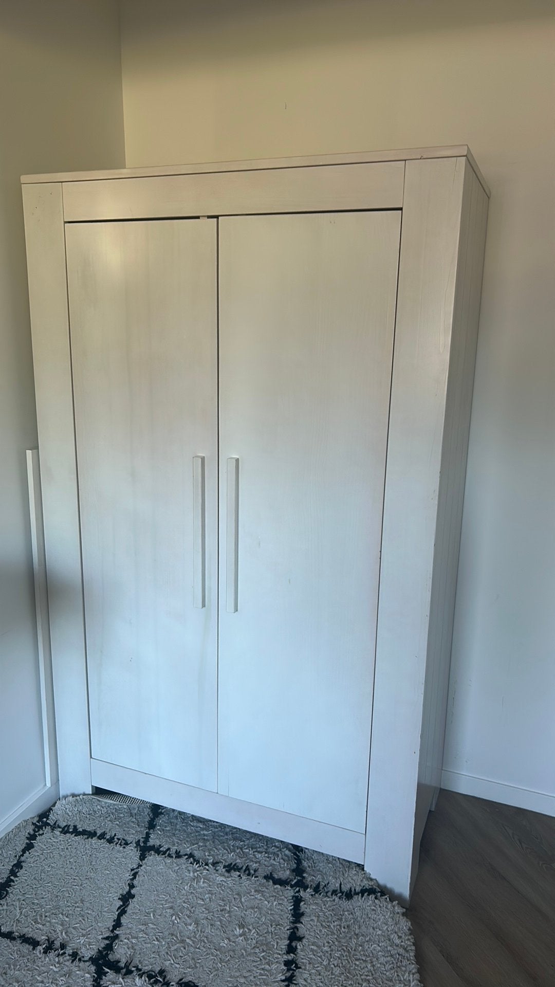 Gratis afhalen. Kast kinderkamer of babykamer., Kinderen en Baby's, Kinderkamer | Commodes en Kasten, Ophalen, Gebruikt, Kast