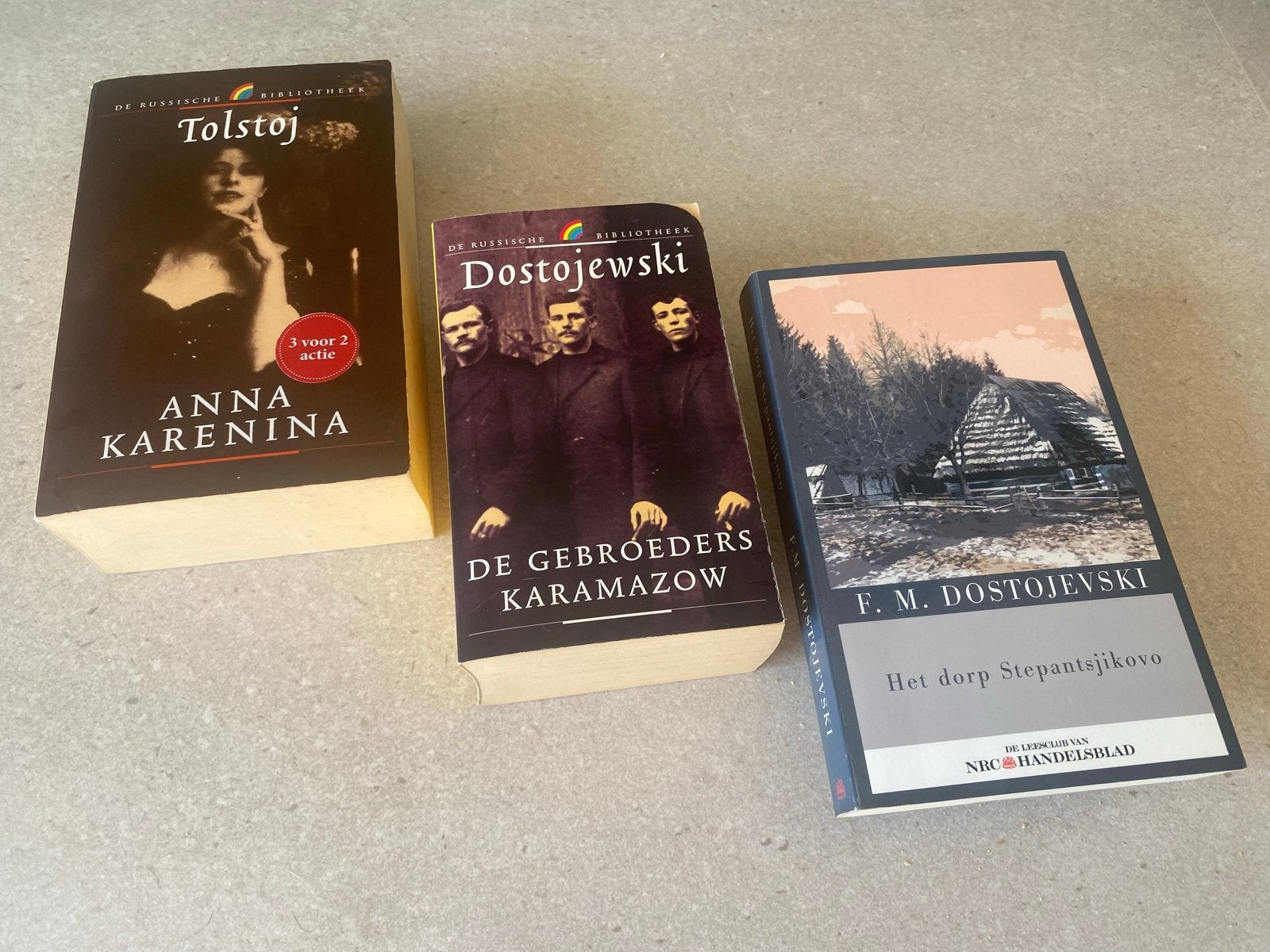 Russische Klassiekers: Tolstoj & Dostojevski Boeken, Ophalen of Verzenden, Gelezen, Europa overig