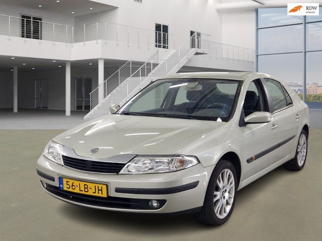 Renault Laguna 1.8-16V Dynamique, Laguna, Gebruikt, 4 cilinders, Leder en Stof