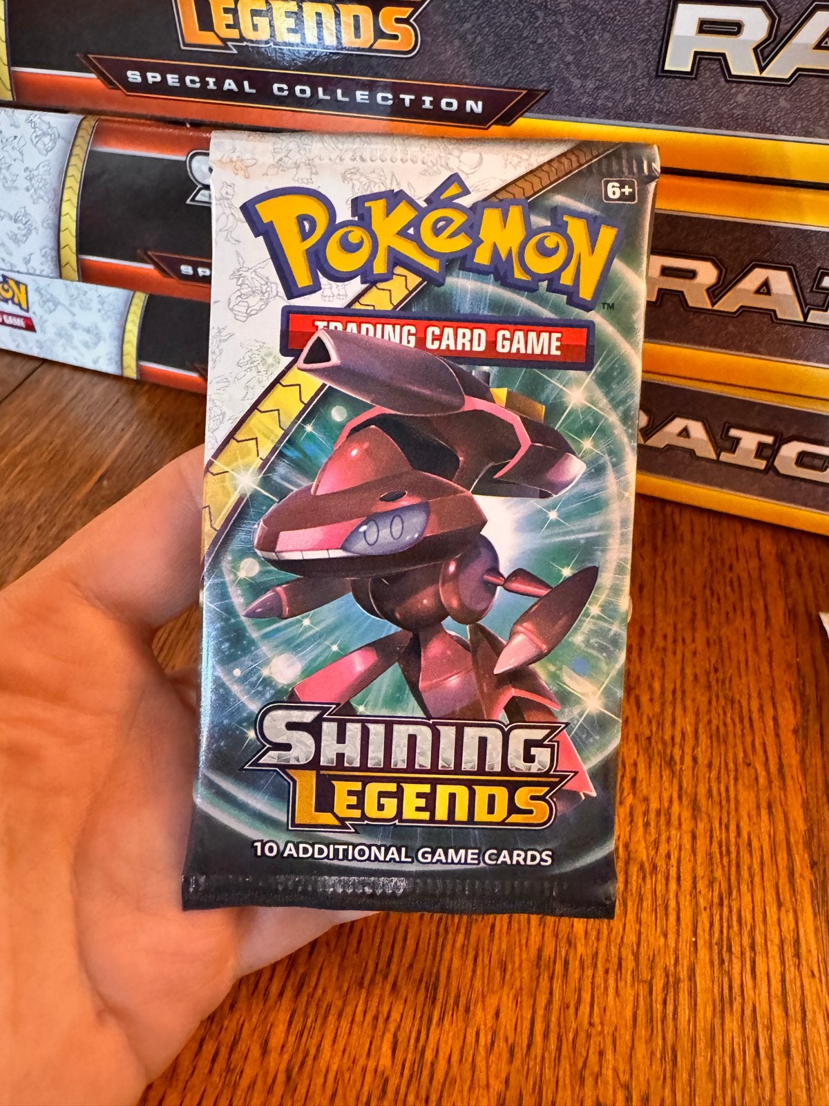 Pokémon Shining Legends Genesect Booster Pack - Engels, Seal, Hobby en Vrije tijd, Verzamelkaartspellen | Pokémon, Ophalen of Verzenden