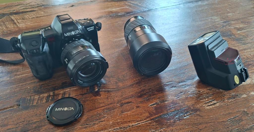 Minolta Dynax 7000i met 35-105mm lens en flitser, Audio, Tv en Foto, Fotocamera's Analoog, Ophalen, Gebruikt, Spiegelreflex, Minolta