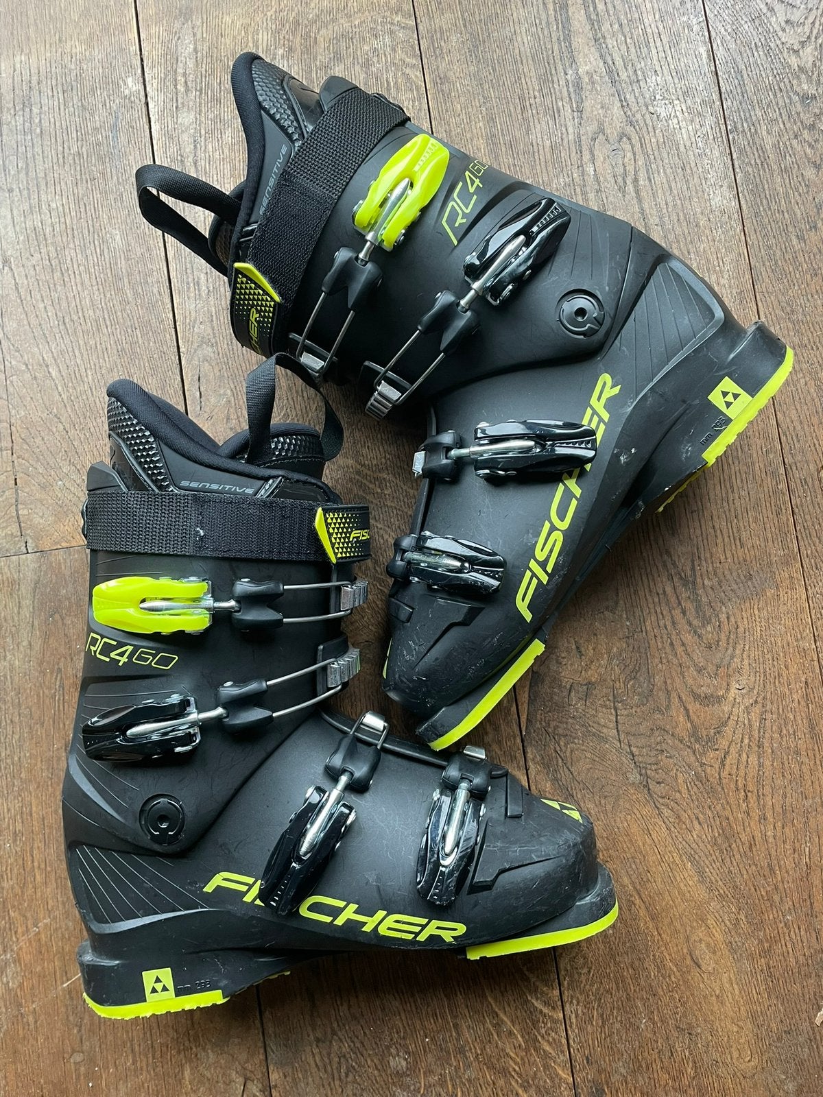 Fischer RC4 jr60 skischoen, Sport en Fitness, Fischer, 100 tot 140 cm, Schoenen, Ophalen of Verzenden