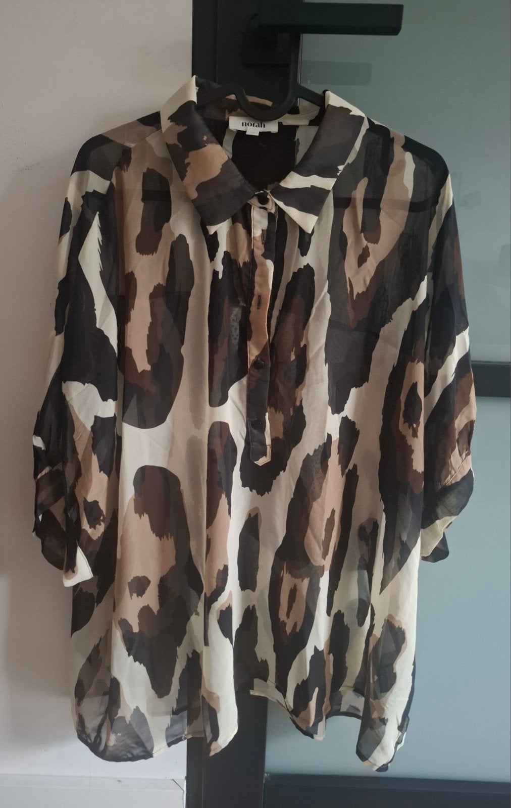 Zandkleurige bruine blouse met grafische print van Norah, 46, Beige, Maat 46/48 (XL) of groter, Ophalen of Verzenden, Zo goed als nieuw