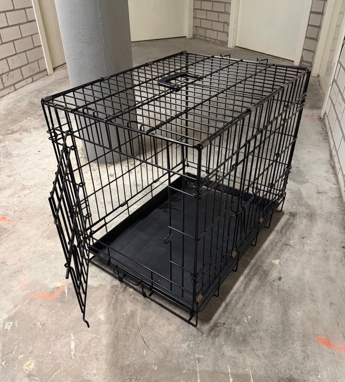 Honden bench, Dieren en Toebehoren, Hondenhokken, Ophalen, Zo goed als nieuw, Minder dan 75 cm, Minder dan 65 cm