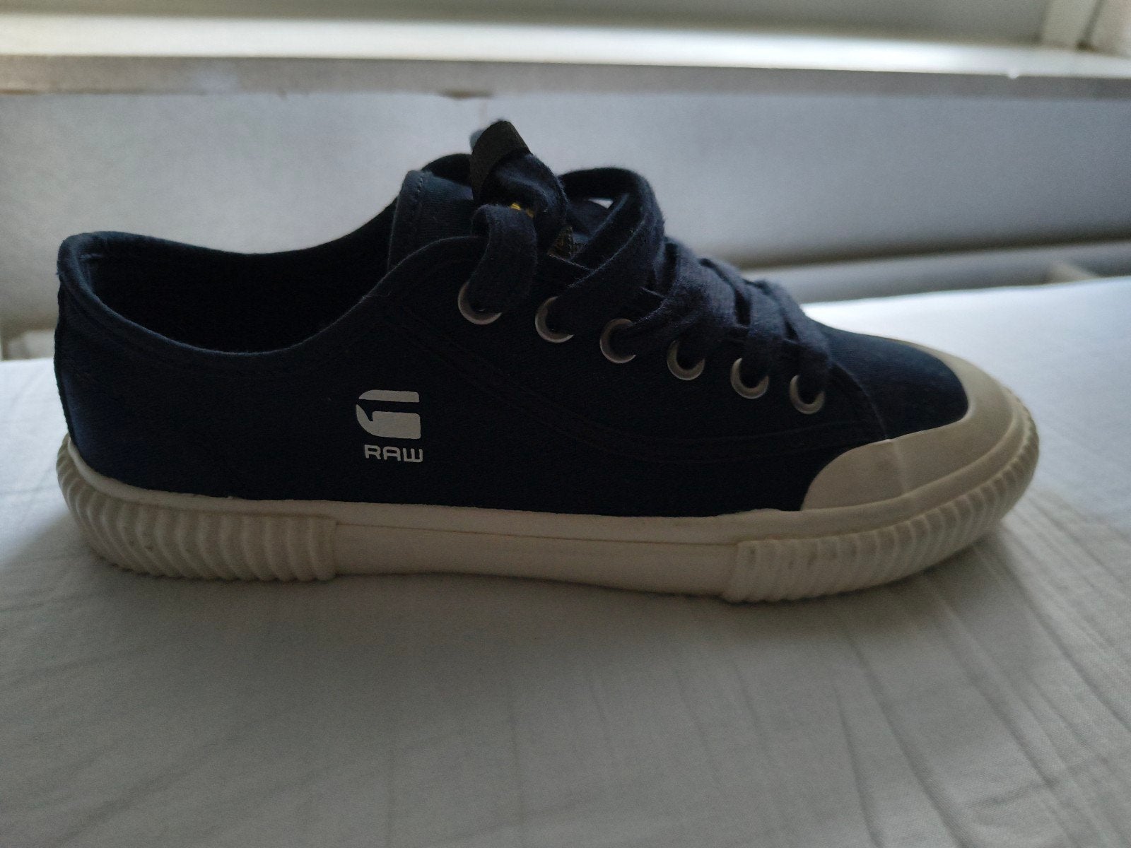 G-Star RAW Canvas Sneakers Donkerblauw/Wit - Zo goed als nie, Ophalen of Verzenden, Zo goed als nieuw, Zwart, Sneakers of Gympen