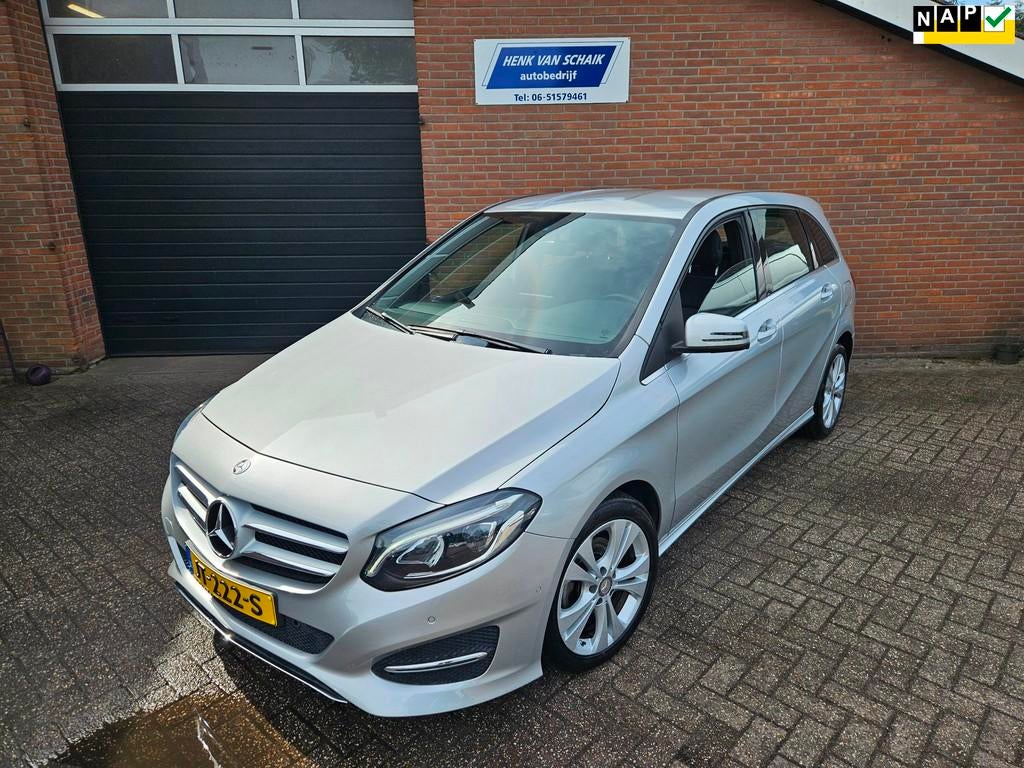 Mercedes-Benz B-klasse 180 2016 AUTOMAAT - Cruise control, 1325 kg, Gebruikt, 4 cilinders, Leder en Stof