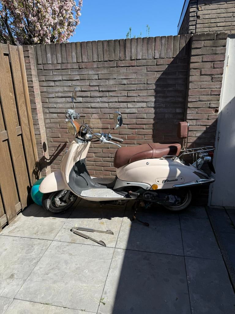 Scooter met begrenzer - start niet,, Ophalen, Gebruikt, Benzine, Overige merken