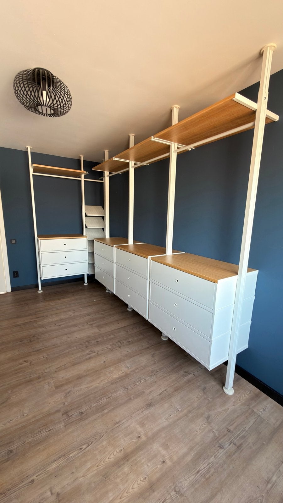 IKEA ELVARLI garderobesysteem - LEES Beschrijving, Huis en Inrichting, 200 cm of meer, Zo goed als nieuw, Met lade(s), 25 tot 50 cm