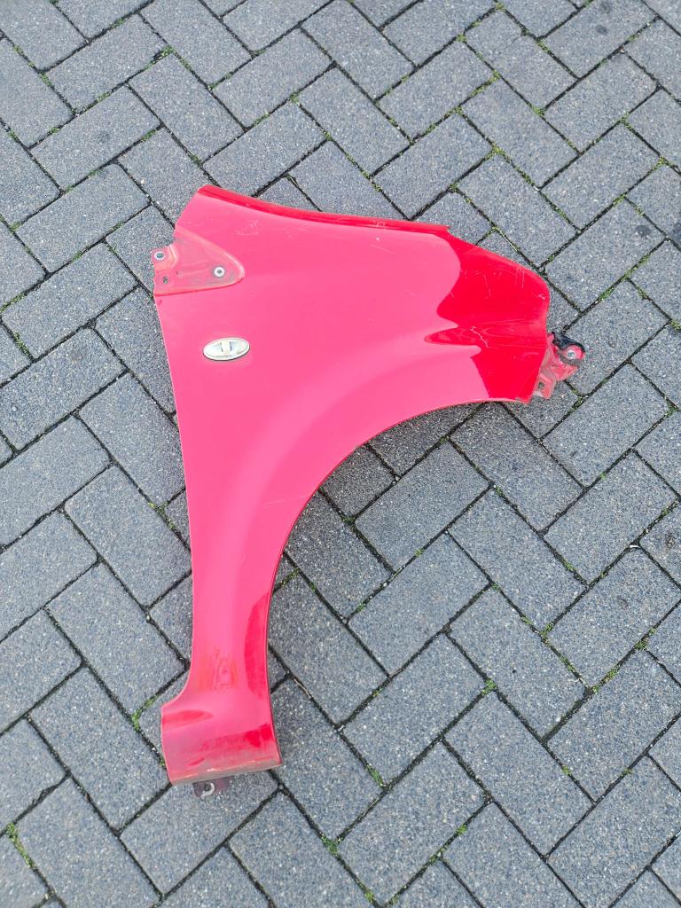 ZIJSCHERM RECHTS VOOR TOYOTA AYGO ROOD, Auto-onderdelen, Carrosserie en Plaatwerk, Niet ingevuld, Gebruikt, Niet ingevuld, Ophalen of Verzenden