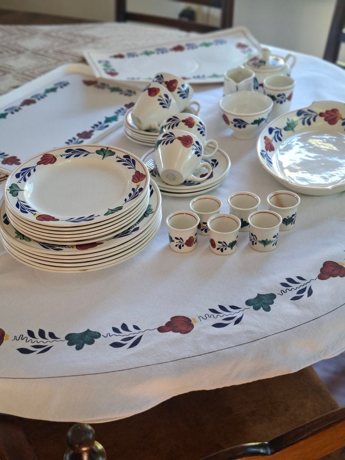 Compleet Bochel Holland Servies - Brabants Bont, Huis en Inrichting, Ophalen of Verzenden