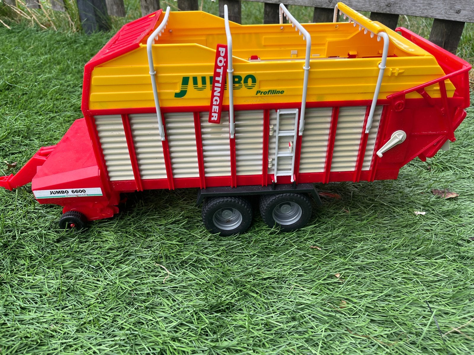 Bruder Pöttinger Jumbo 6600 opraapwagen - Gebruikt, Ophalen of Verzenden, Gebruikt