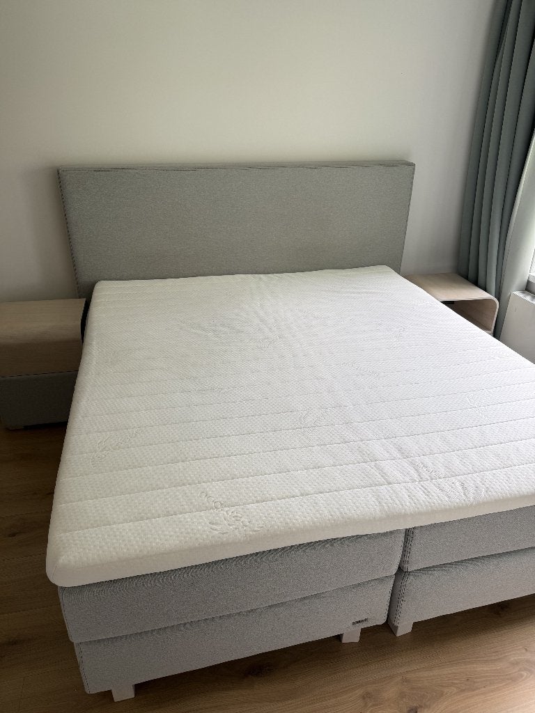 Norma Timeless boxspring 180x200 + 2 nachtkastjes gratis, Ophalen, Tweepersoons, Zo goed als nieuw, 180 cm