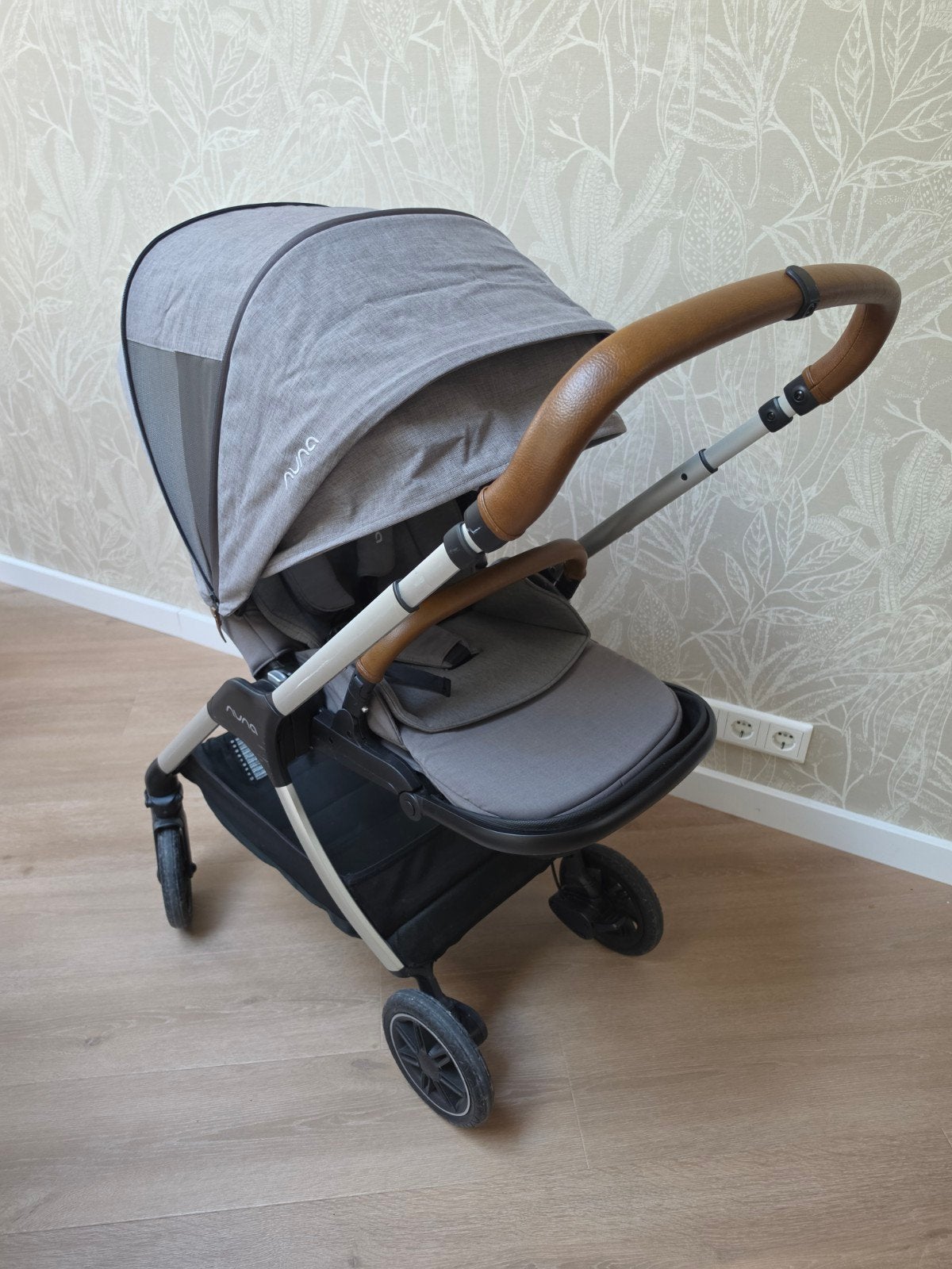 Nuna Triv kinderwagen met autostoeltje en regenhoes, Ophalen, Overige merken, Met autostoeltje