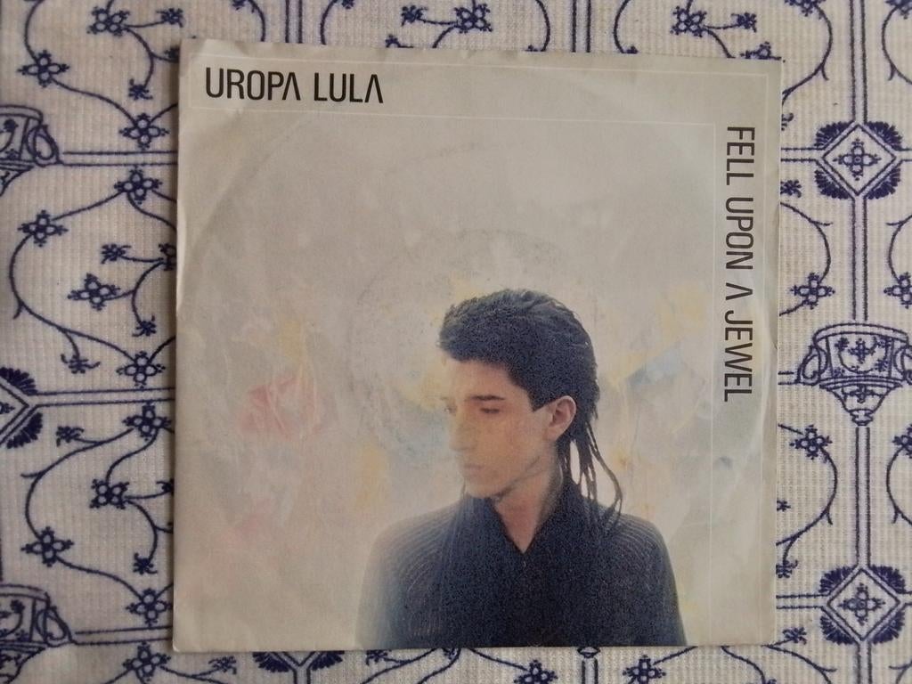 Uropa lula           Fell upon a jewel, Ophalen of Verzenden, Zo goed als nieuw, Pop, Single