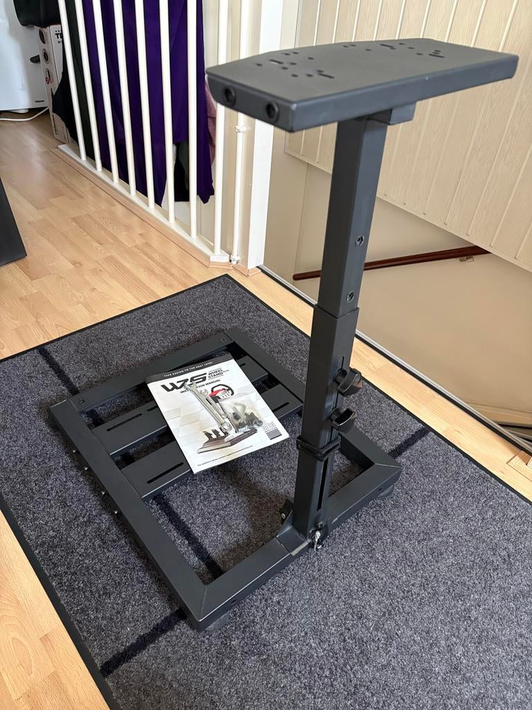 Next Level Racing Wheel Stand, Spelcomputers en Games, Spelcomputers | Overige Accessoires, Houder/standaard, Zo goed als nieuw