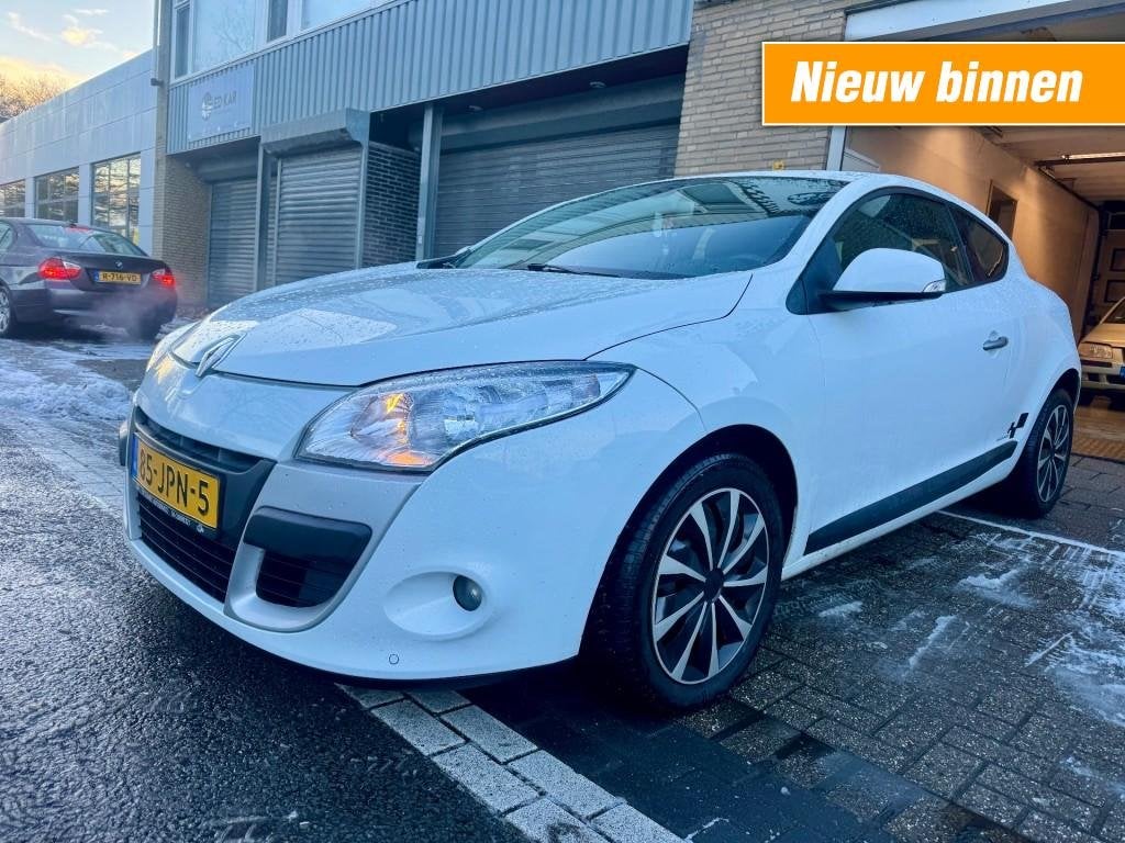 Renault MEGANE 1.6 Selection Bns Sport AIRCO NETTE AUTO NAP, Auto's, Voorwielaandrijving, Gebruikt, 4 cilinders, Wit
