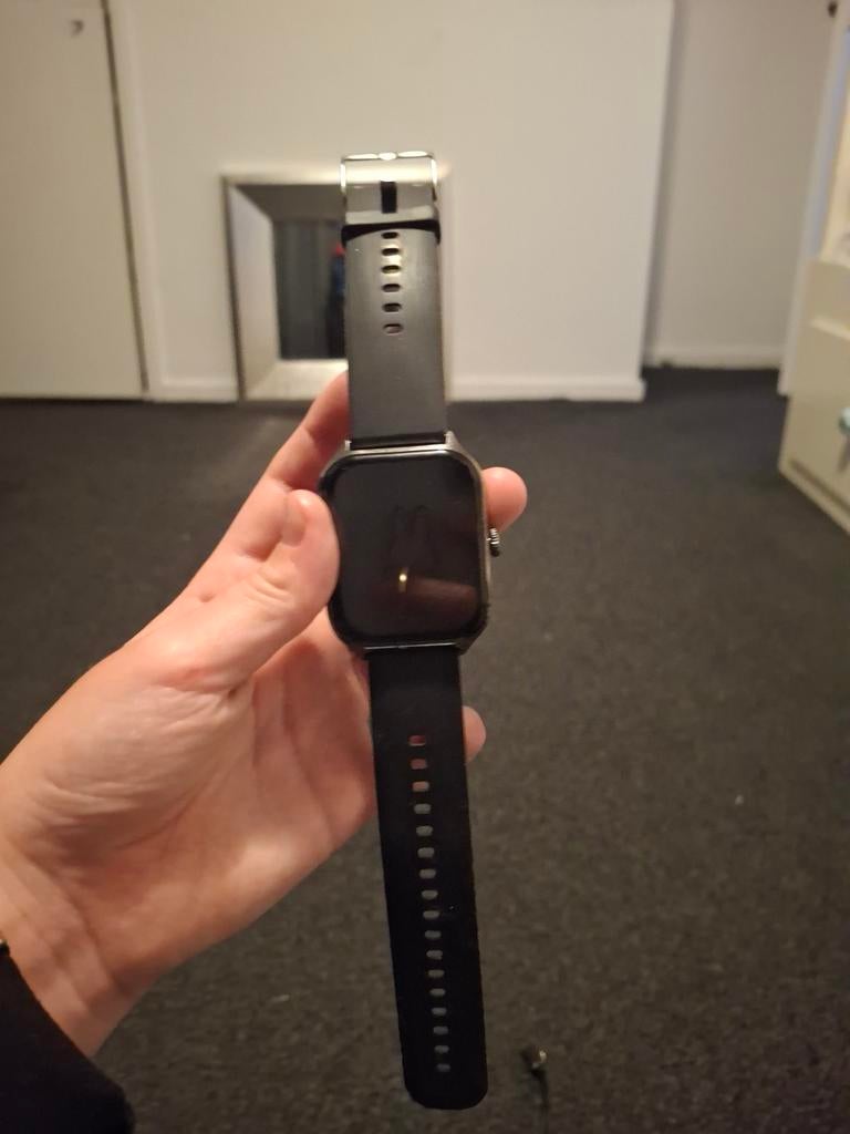 Smartwatch met hartslagmeter en stappenteller, Ophalen of Verzenden, Stappen, Gebruikt, Zwart