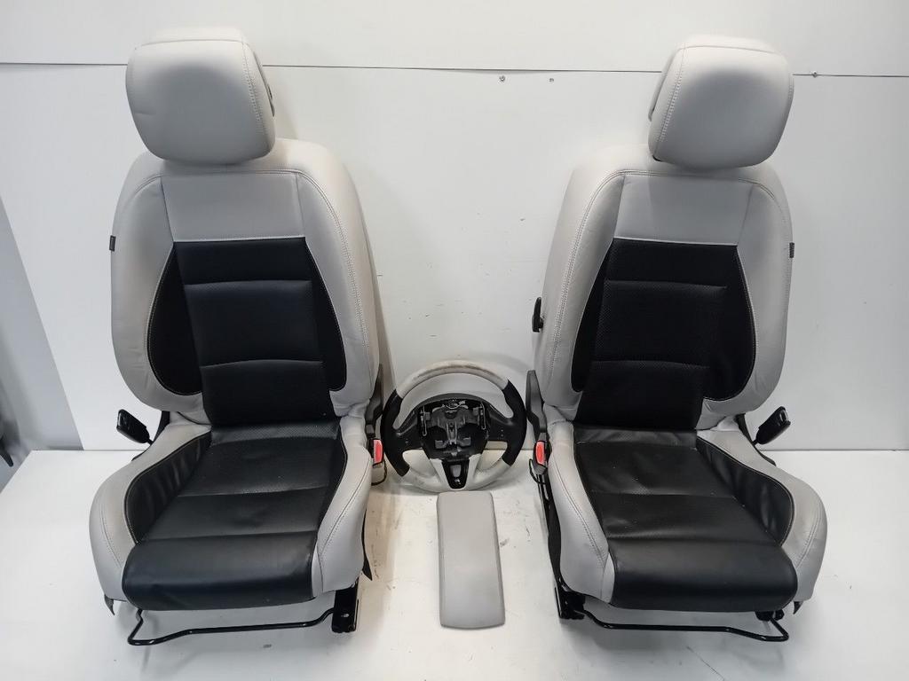 Interieur Renault Mégane, Onderdelen@venauto.nl, Van der Ven Autorecycling B.V., Gebruikt, Ettenseweg 76, 4706 PB Roosendaal, The Netherlands