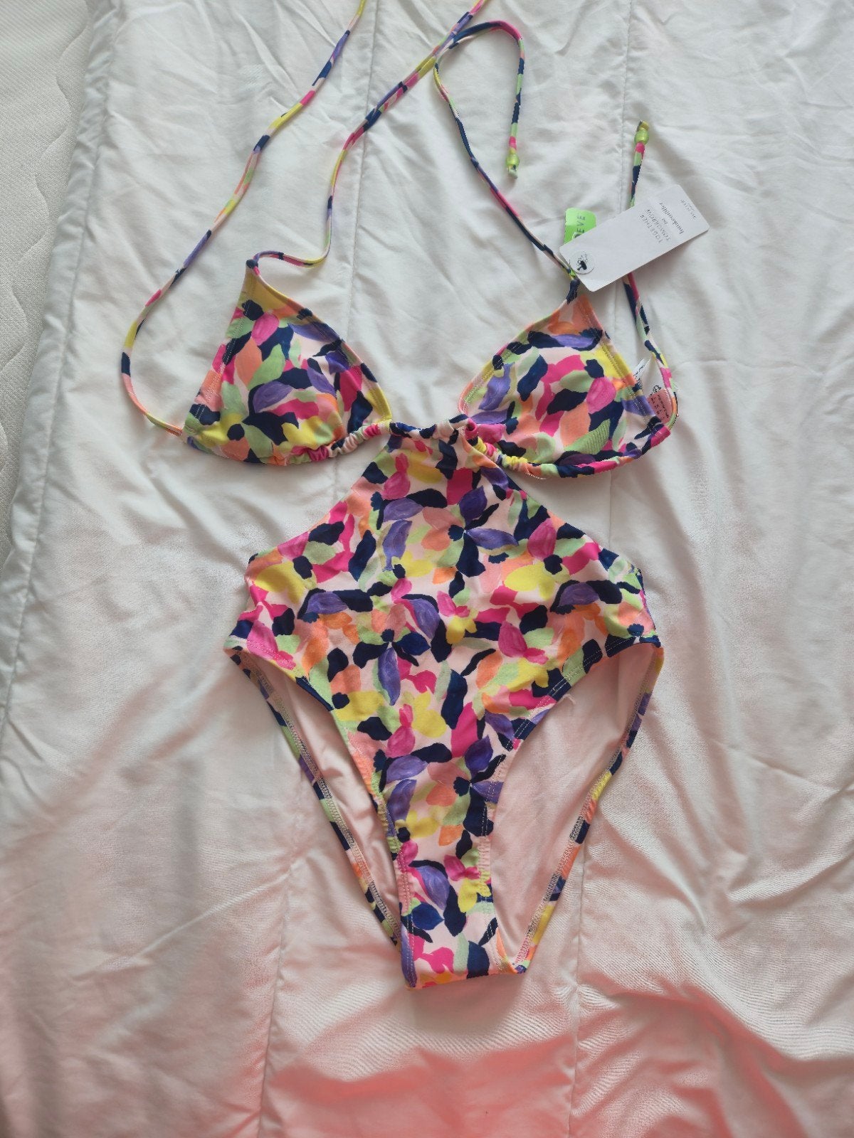 Monokini Hunkemöller maat 36, zonnebril gratis, Kleding | Dames, Ophalen of Verzenden, Zwart, Bikini