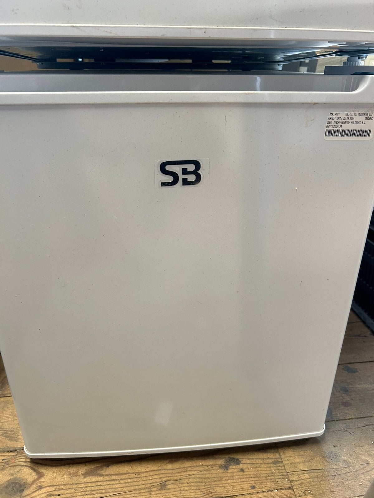 SB minikoelkastje, Witgoed en Apparatuur, Ophalen, Zonder vriesvak, Minder dan 85 cm, 45 tot 60 cm
