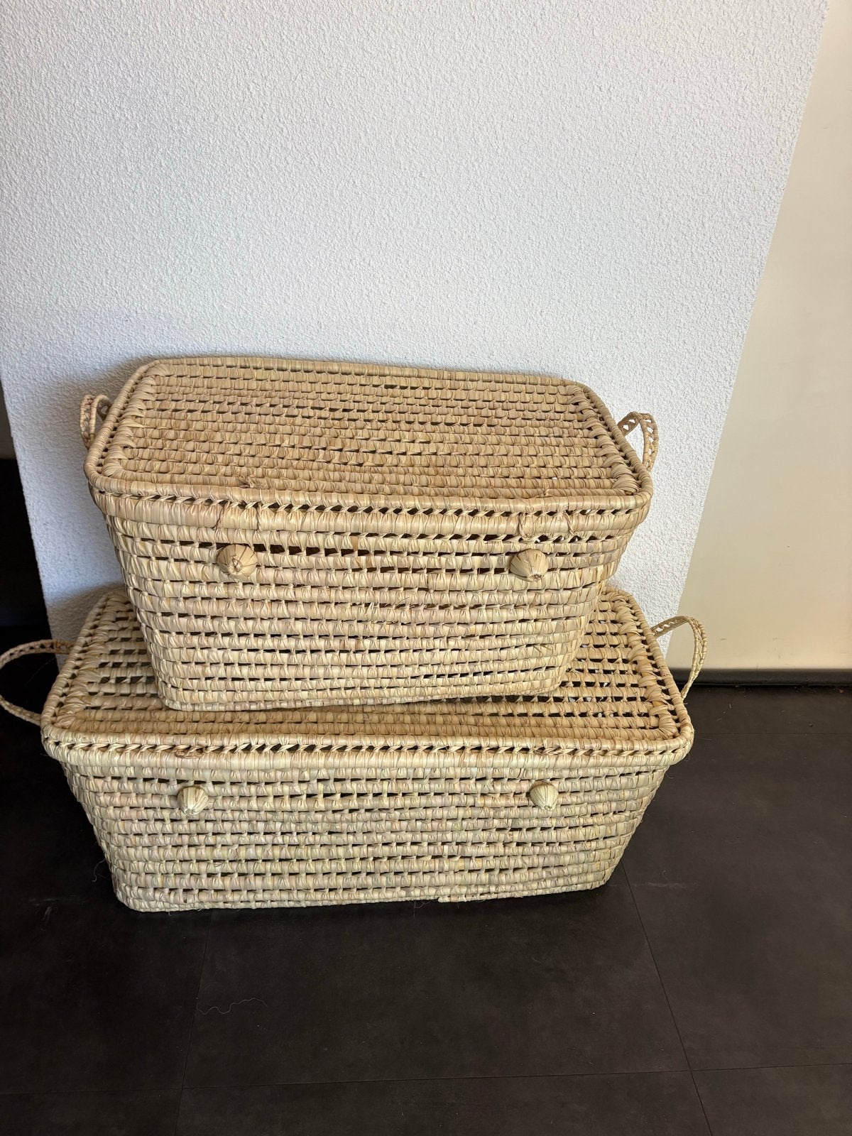 Set van 2 rieten manden met deksel en handvatten, Ophalen, Gevlochten, Mand, Nieuw