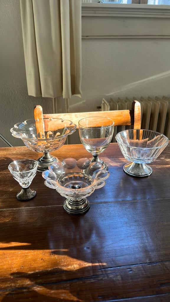 5 schaaltjes met zilveren voet, Antiek en Kunst, Antiek | Glas en Kristal, Ophalen of Verzenden