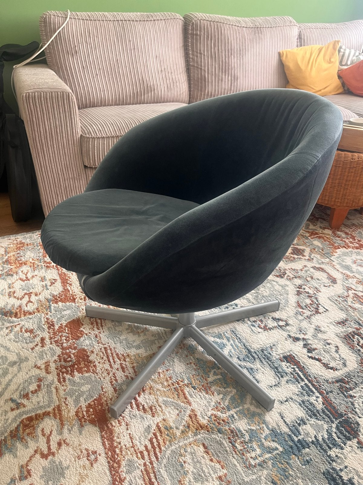 Comfortabele draaibare fauteuil - Donkerblauw velours, Ophalen, Blauw, Velvet, Zo goed als nieuw