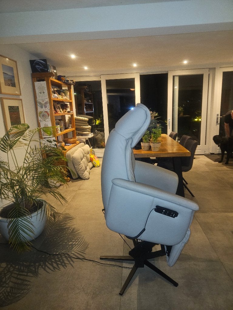 sta op stoel Prominent, Ophalen, Minder dan 75 cm, Leer, Zo goed als nieuw