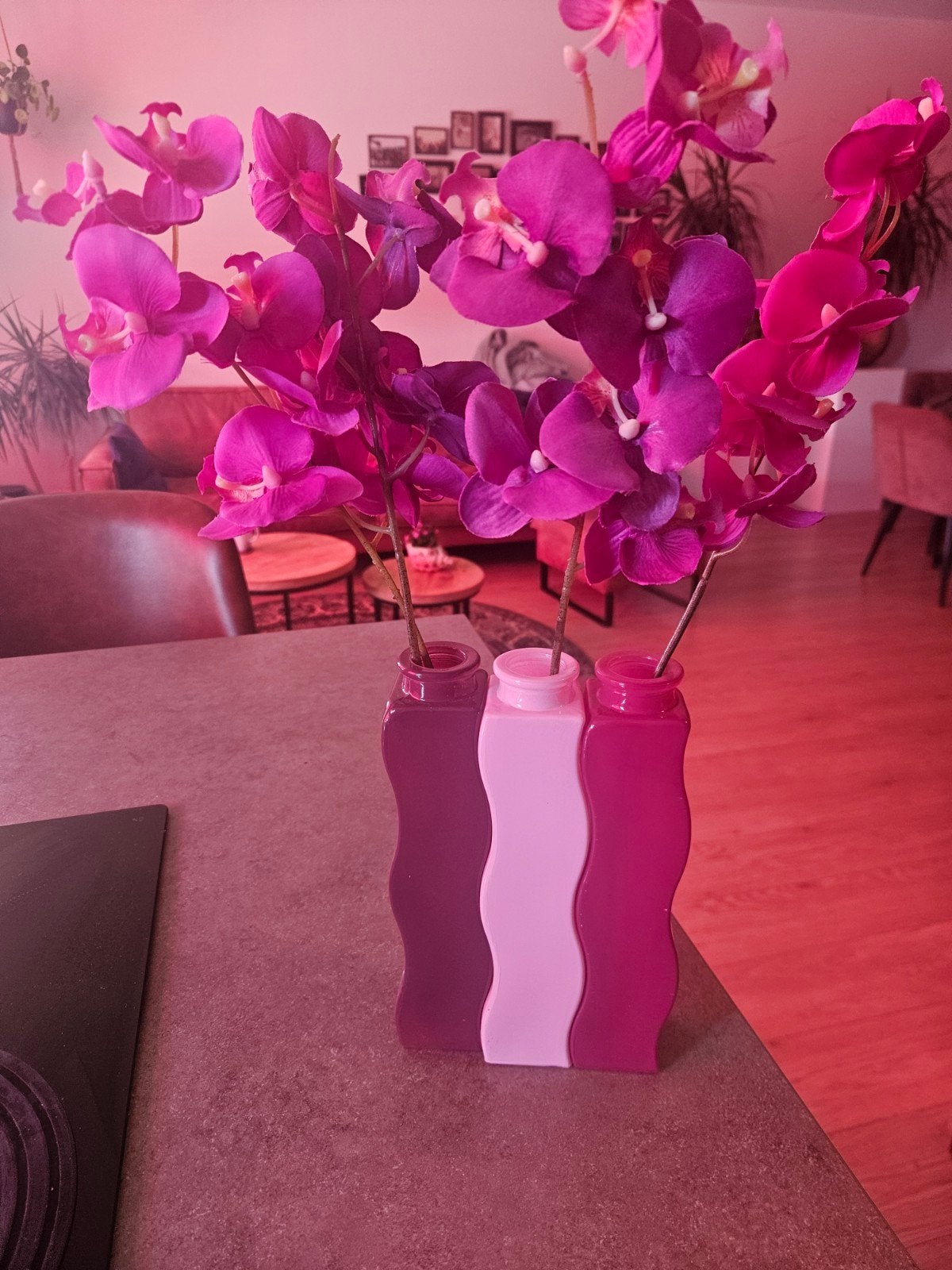 Set van 3 Ikea Skamt vaastjes + kunst orchideeën, Huis en Inrichting, Woonaccessoires | Vazen, Ophalen, Kunststof, Meerkleurig