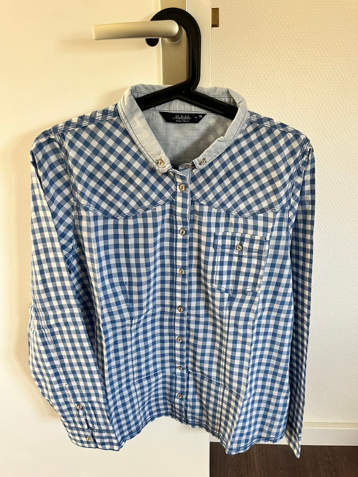 Multiblu blauw-wit geruite blouse, maat 44, Ophalen of Verzenden, Zo goed als nieuw, Maat 42/44 (L), Blauw